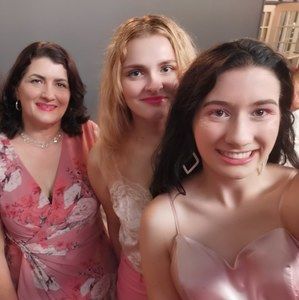 Meet your Posher, Alida